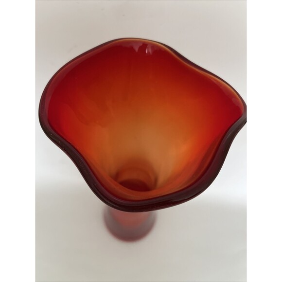 Tall Hand blown MCM Swung Vase Ombre Red Orange Art Glass Amberina 13.5” Fluted - Picture 3 of 11